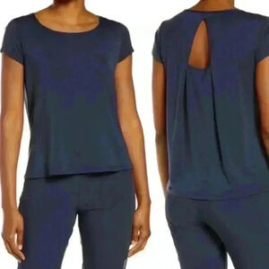 ON Cloud Active T-Breathe Women's Navy Split V-Back T-Shirt Size Small